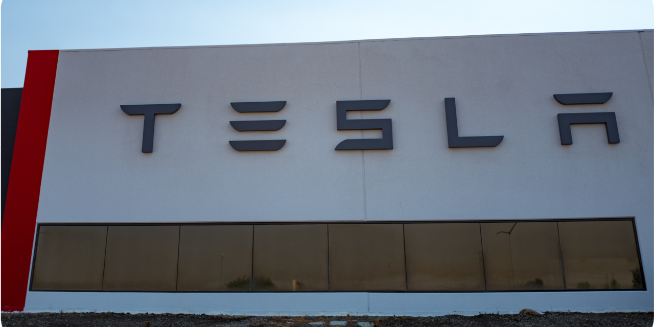 Tesla INC to continue upside momentum?