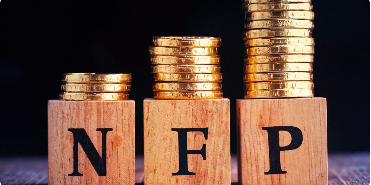 FOREX TODAY: DOLLAR ADVANCES WITH YIELDS